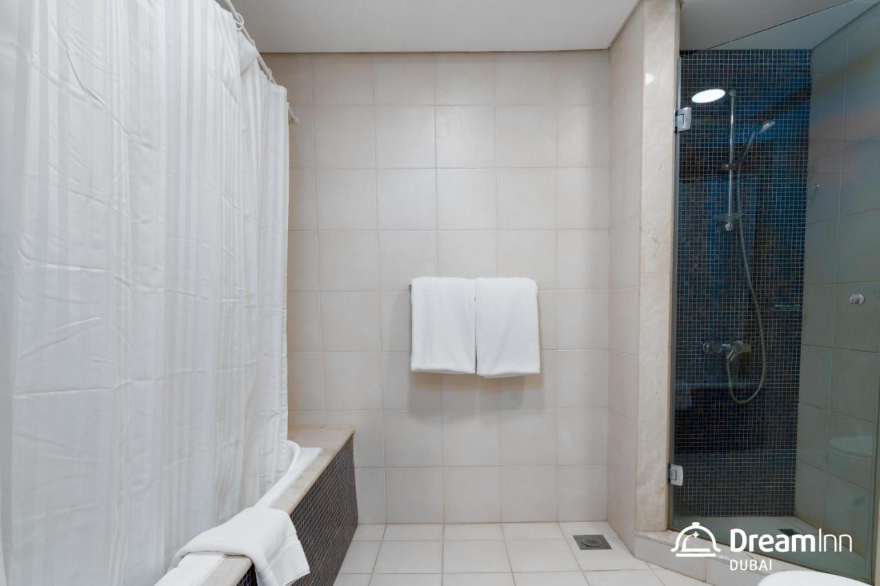 Dream Inn - Shoreline Palm Jumeirah Дубай Екстериор снимка
