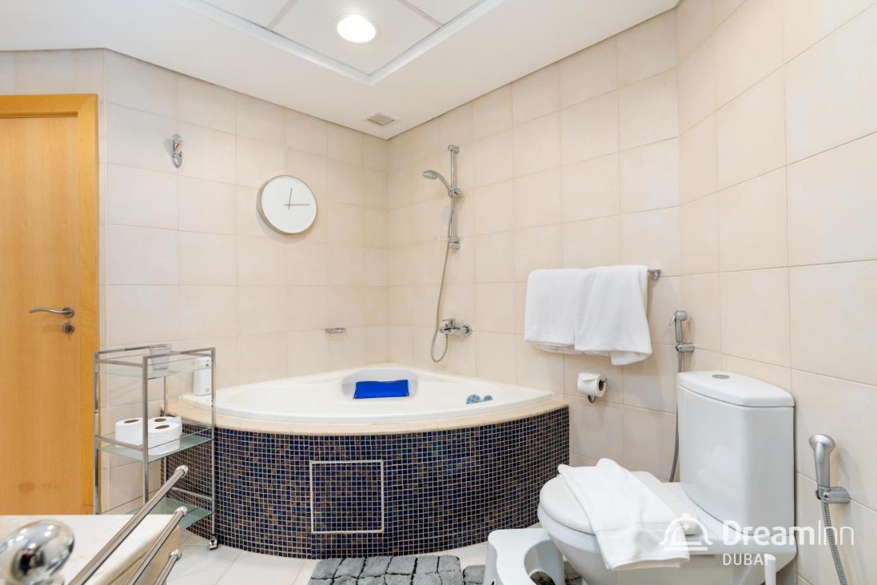 Dream Inn - Shoreline Palm Jumeirah Дубай Екстериор снимка