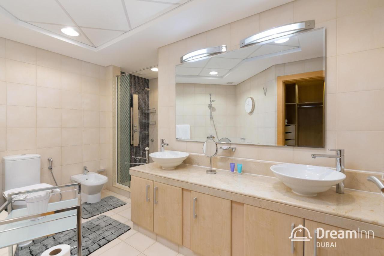 Dream Inn - Shoreline Palm Jumeirah Дубай Екстериор снимка